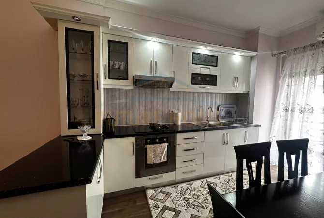 Shtepi ne shitje 2+1 ne Tirane - 165,000 Euro