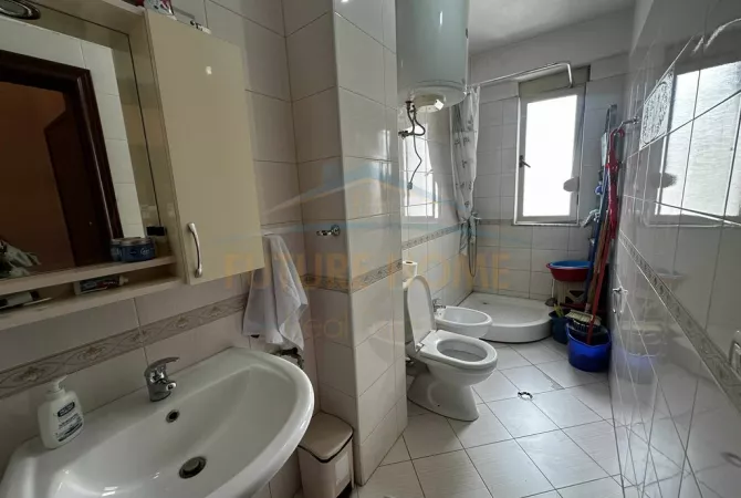 Shtepi ne shitje 2+1 ne Tirane - 165,000 Euro