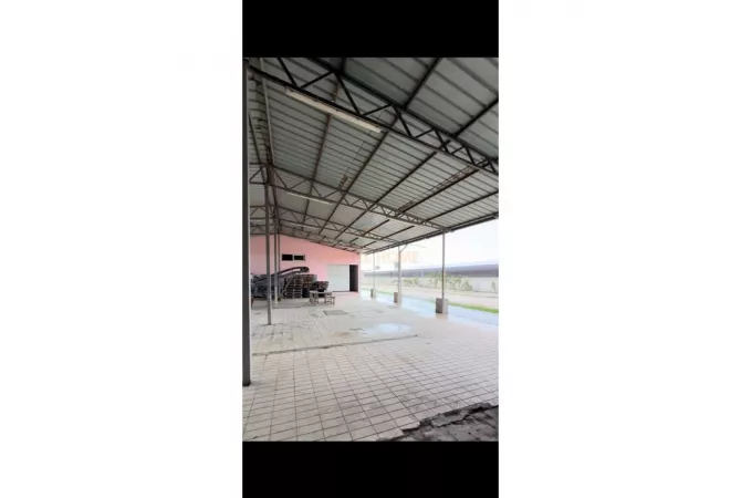 Ambient biznesi ne shitje 4+1 ne Durres - 1,000,000 Euro