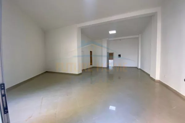 Ambient biznesi ne shitje 1+1 ne Tirane - 148,000 Euro