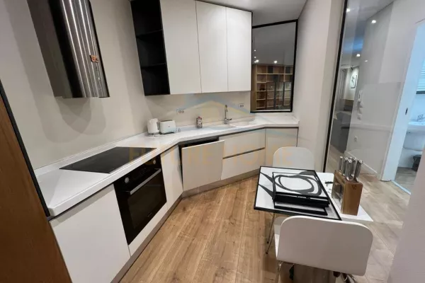 Casa in affitto 2+1 a Tirana - 2,000 Euro