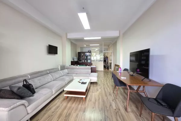  Ambient Komercial-Njesi Biznesi, Unaza e Re, Tirane