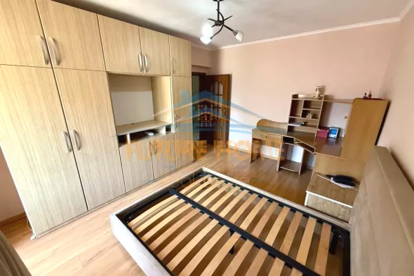 Shtepi me qera Apartament ne Tirane, 1+1, Mobilimi E mobiluar, Pagesa 500  Euro.