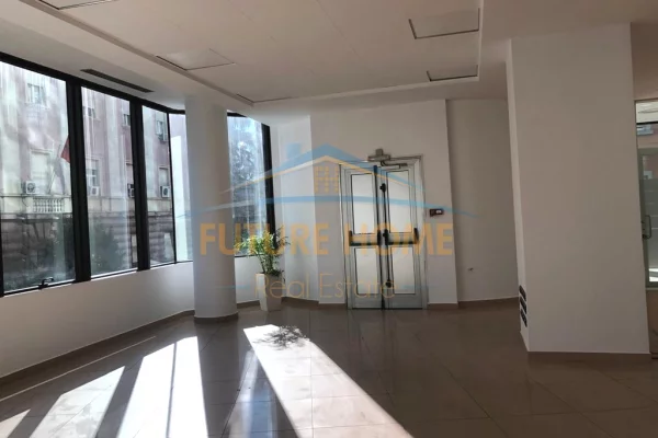 Business Property for Rent 3+1 in Tirana - 24,000 Euro