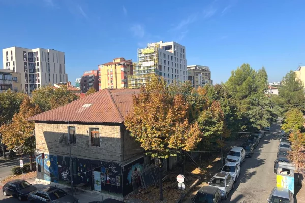 Business Property for Rent 3+1 in Tirana - 530 Euro