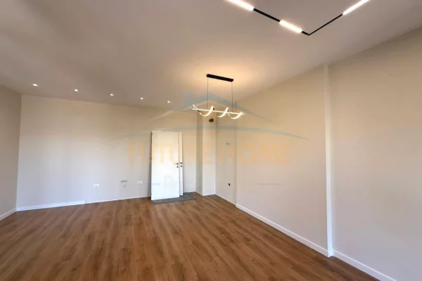 Shtepi ne shitje 2+1 ne Tirane - 185,000 Euro