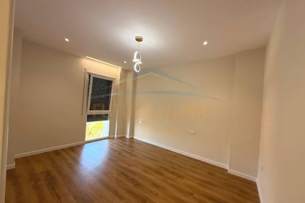 Shtepi ne shitje 2+1 ne Tirane - 185,000 Euro