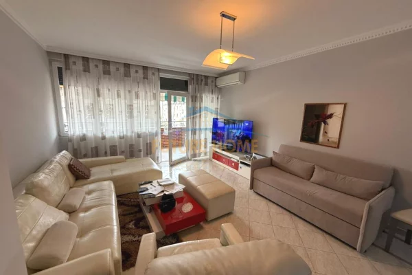 Shtepi ne shitje 2+1 ne Tirane - 250,000 Euro