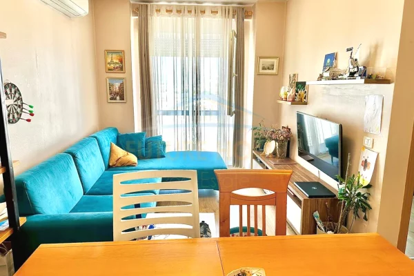 Shtepi ne shitje 2+1 ne Tirane - 175,000 Euro