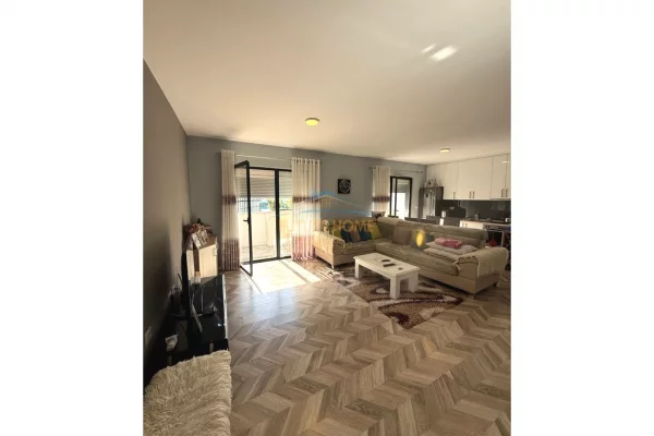 Shtepi ne shitje 2+1 ne Tirane - 215,900 Euro