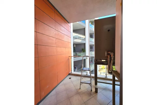 Shtepi me qera 2+1 ne Tirane - 1,400 Euro