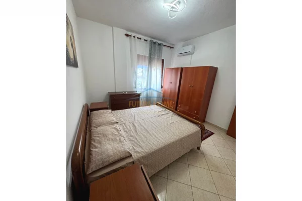 Shtepi me qera 2+1 ne Tirane - 550 Euro