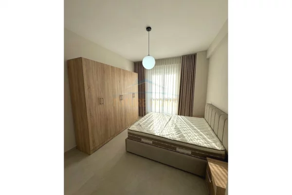 Shtepi me qera Apartament ne Tirane, 2+1, Mobilimi E mobiluar, Pagesa 1,400  Euro.