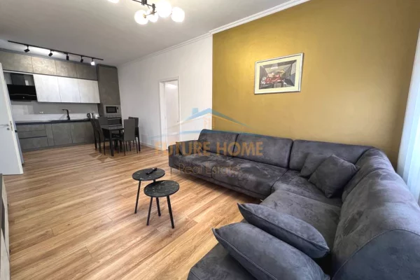 Shtepi me qera 2+1 ne Tirane - 1,100 Euro