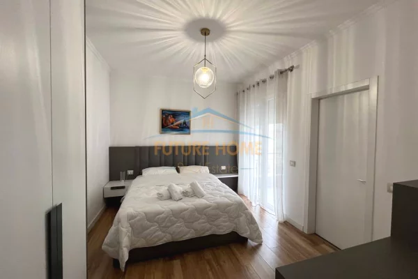 Shtepi me qera 2+1 ne Tirane - 1,100 Euro