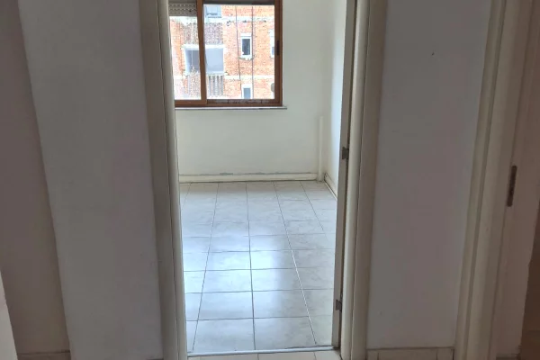 Apartment for sale in Tirana 2+1, Emty