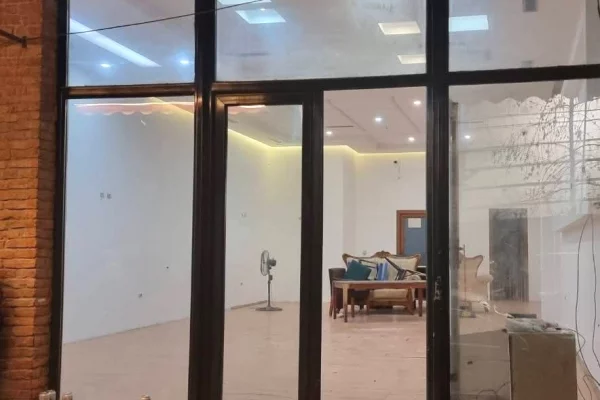 Business Property for Rent 1+1 in Tirana - 45,000 Leke