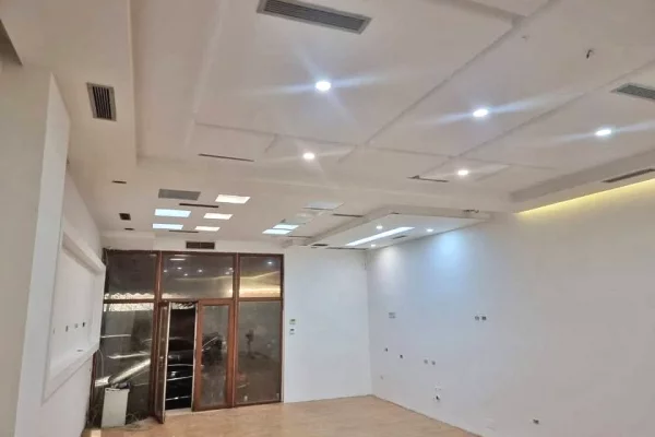 Business Property for Rent 1+1 in Tirana - 45,000 Leke