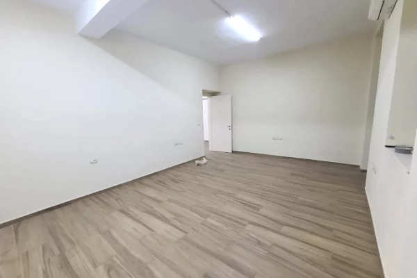 JEPET ME QIRA APARTAMENT 2+1 PER BIZNES - TIRANE 