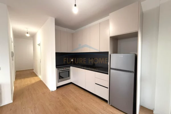 Appartamento in affitto a Tirana 2+1, Vuoto