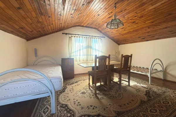 Appartamento in affitto a Tirana 2+1, Arredato