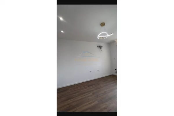 Shtepi ne shitje 1+1 ne Tirane - 158,000 Euro