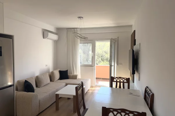 Appartamento in affitto a Tirana 1+1, Arredato