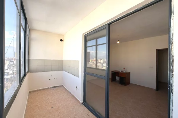 Apartment for sale in Tirana 1+1, Emty