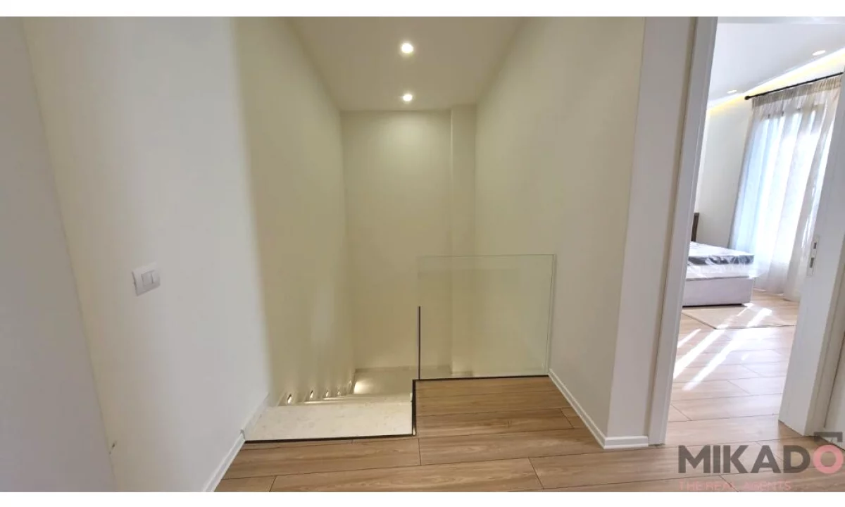 Luxury villas for rent in Tirana 3+1, Furnished