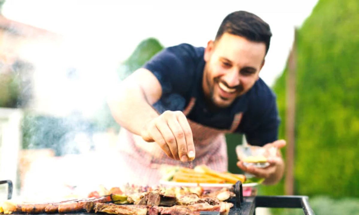 Njoftime Pune ne Sarande, Profesioni Zgarist , Me eksperience, Pagesa 200,000  Leke.