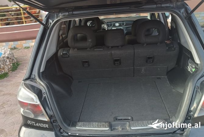 Auto in Vendita  a Tirana - 5,700 Euro