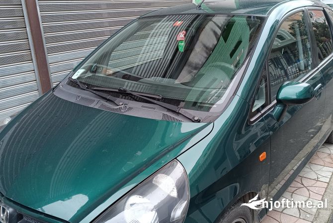 Auto in Vendita  a Tirana - 3,700 Euro