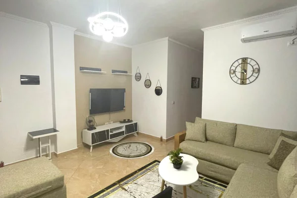 Shtepi me qera 2+1 ne Tirane - 550 Euro