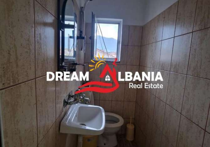 Shtepi ne shitje Apartament ne Tirane, 3+1, Mobilimi E mobiluar, Pagesa 83,000  Euro.