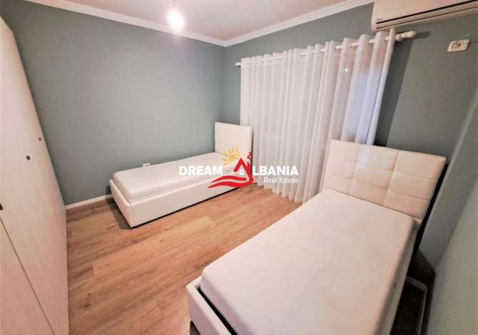 Shtepi me qera Apartament ne Tirane, 3+1, Mobilimi E mobiluar, Pagesa 600  Euro.