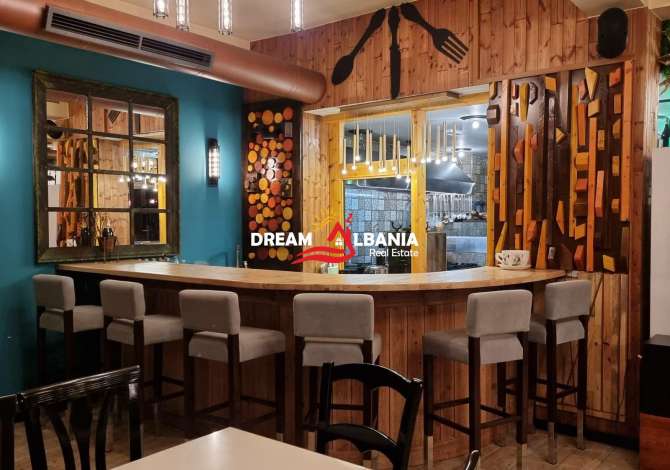Jepet me qera Bar Restorant Piceri buze rruges se Kavajes prane Condor Center (ID 4271814)