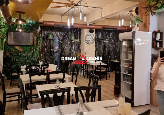 Jepet me qera Bar Restorant Piceri buze rruges se Kavajes prane Condor Center (ID 4271814)