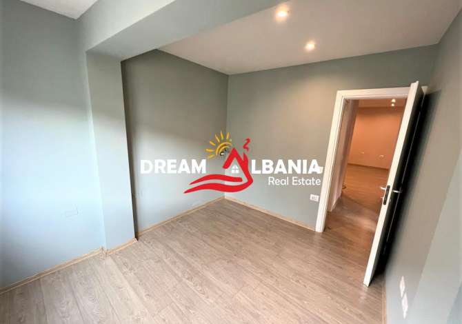 Shtepi ne shitje Apartament ne Tirane, 2+1, Mobilimi Bosh, pa mobiluar, Pagesa 115,000  Euro.