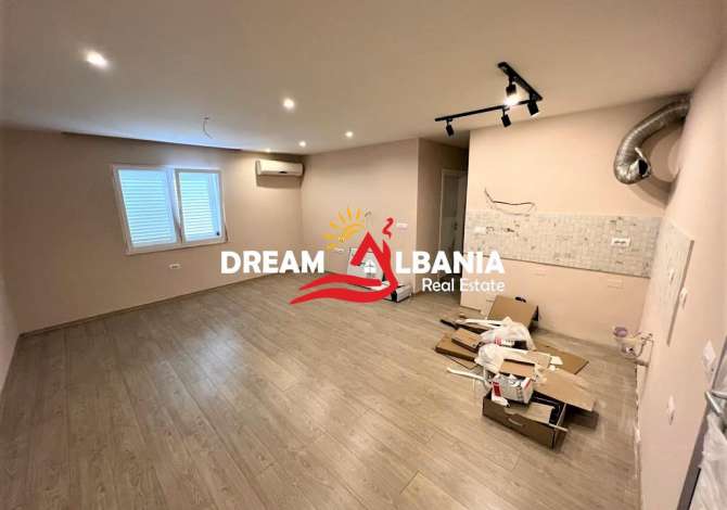 Shtepi ne shitje Apartament ne Tirane, 2+1, Mobilimi Bosh, pa mobiluar, Pagesa 115,000  Euro.