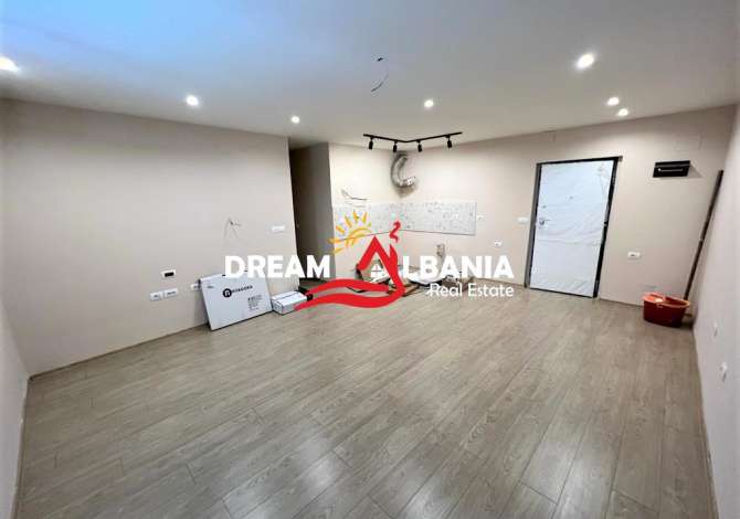 Shtepi ne shitje Apartament ne Tirane, 2+1, Mobilimi Bosh, pa mobiluar, Pagesa 115,000  Euro.