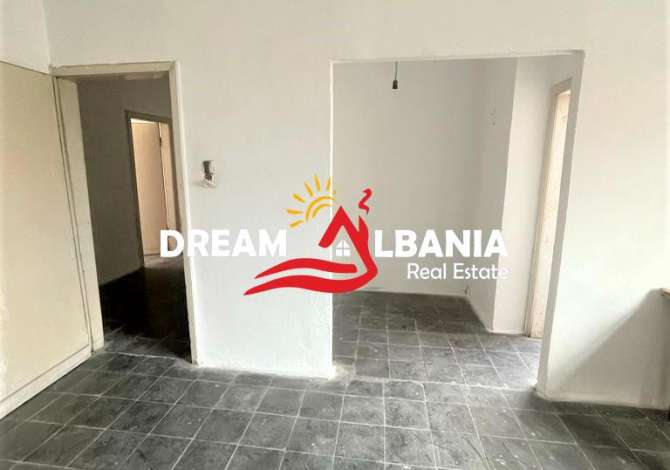 Shtepi ne shitje Apartament ne Tirane, 1+1, Mobilimi Bosh, pa mobiluar, Pagesa 57,000  Euro.