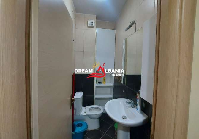 Shtepi me qera Apartament ne Tirane, 3+1, Mobilimi E mobiluar, Pagesa 330  Euro.