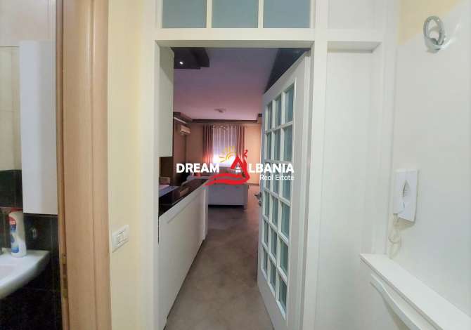 Shtepi me qera Apartament ne Tirane, 3+1, Mobilimi E mobiluar, Pagesa 330  Euro.