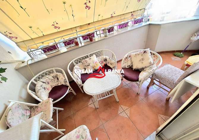 Shtepi me qera Apartament ne Tirane, 3+1, Mobilimi E mobiluar, Pagesa 700  Euro.