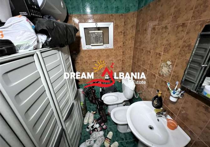 Shtepi ne shitje Apartament ne Tirane, 4+1, Mobilimi E mobiluar, Pagesa 135,000  Euro.