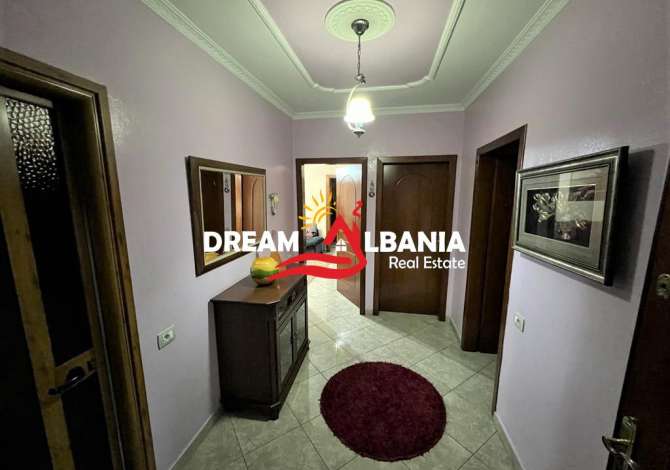 Shtepi ne shitje Apartament ne Tirane, 4+1, Mobilimi E mobiluar, Pagesa 135,000  Euro.