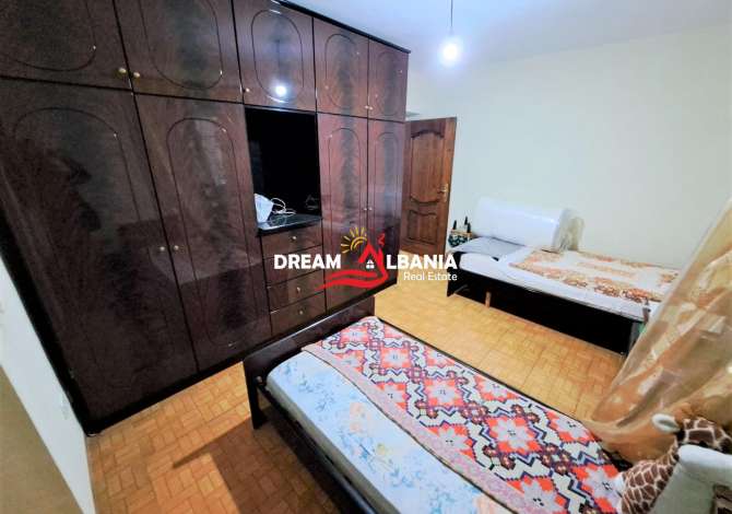 Shtepi ne shitje Apartament ne Tirane, 4+1, Mobilimi Pjeserisht e mobiluar, Pagesa 130,000  Euro.