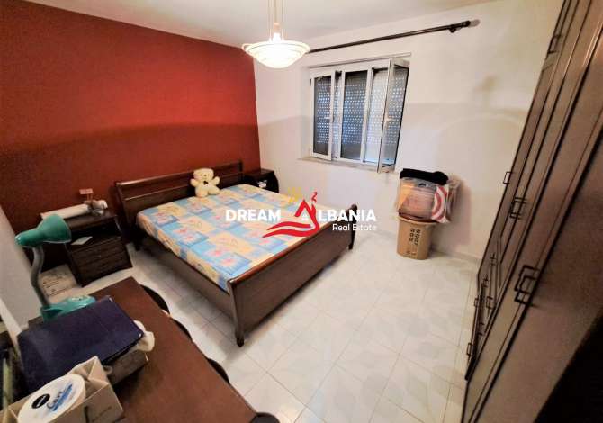 Shtepi ne shitje Apartament ne Tirane, 4+1, Mobilimi Pjeserisht e mobiluar, Pagesa 130,000  Euro.