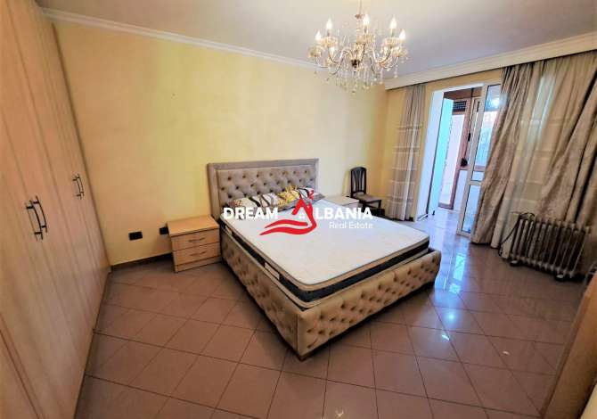Shtepi ne shitje Apartament ne Tirane, 2+1, Mobilimi E mobiluar, Pagesa 120,000  Euro.