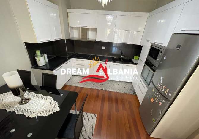 Shtepi me qera Apartament ne Tirane, 2+1, Mobilimi E mobiluar, Pagesa 700  Euro.